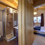 Renard Roux Chalet *