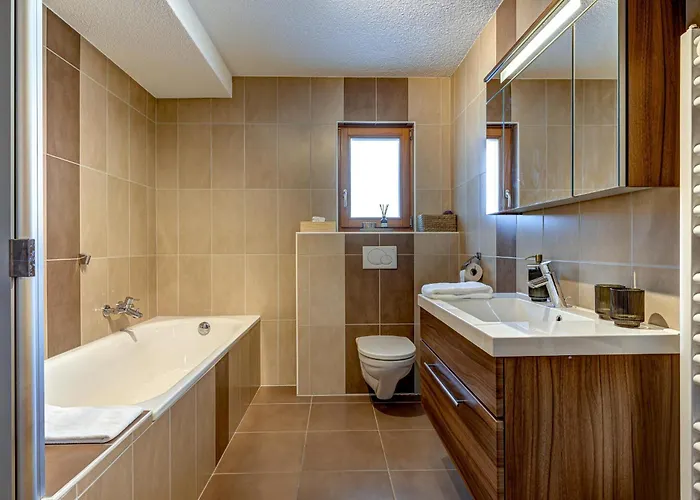 Renard Roux 木屋 拉茨欧马兹